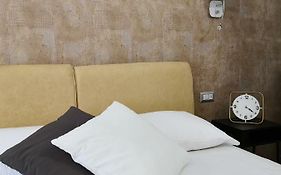 La Canzanella Guest House